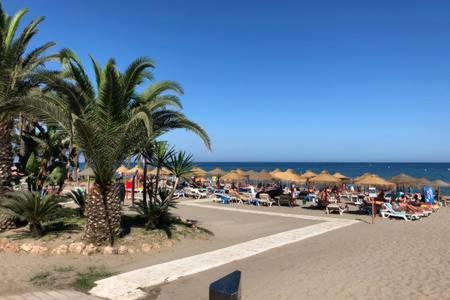 Puro Beach. Charming Apartment With Jacuzzi. Torremolinos Exteriör bild